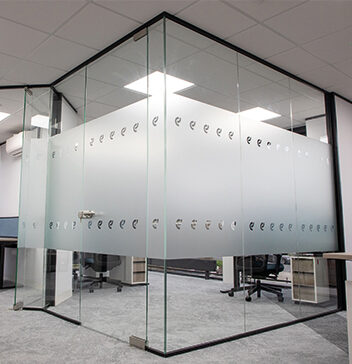 Angular glass walls in office fit-out
